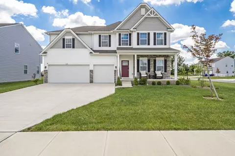 4426 Honey Palm Dr, Grove City, OH 43123