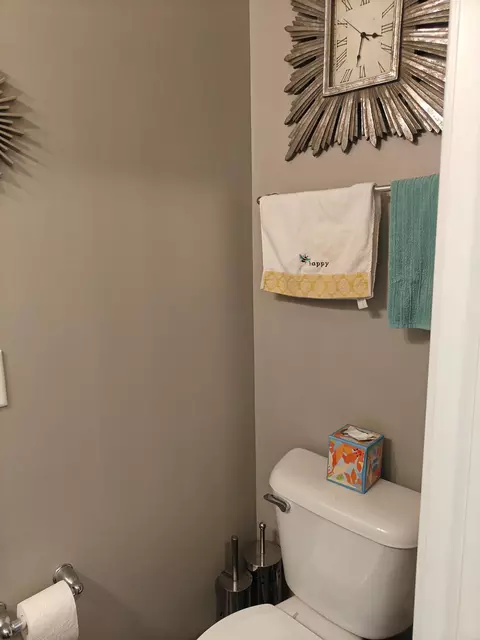 Bath - 111 Firestone Dr, Delaware, OH 43015 photo 6 of 8