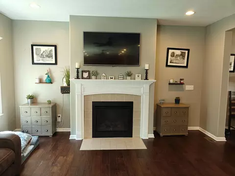 Living - 111 Firestone Dr, Delaware, OH 43015 photo 2 of 2