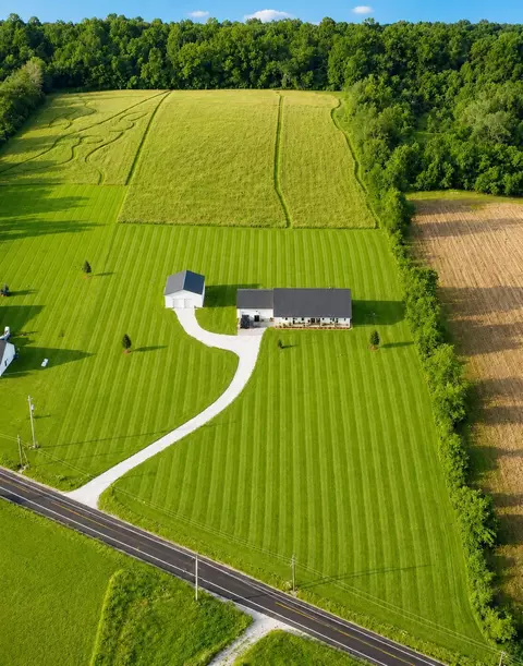 7101 Pleasantview Rd SE, Bremen, OH 43107
