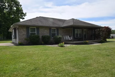 216 E 4th St, Christiansburg, OH 45389