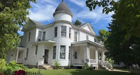 414 East St, Washington Court House, OH 43160