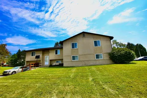 6394 Birchview Dr N, Reynoldsburg, OH 43068