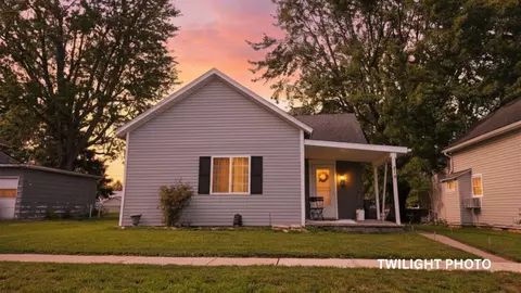 210 W Montford Ave, Ada, OH 45810