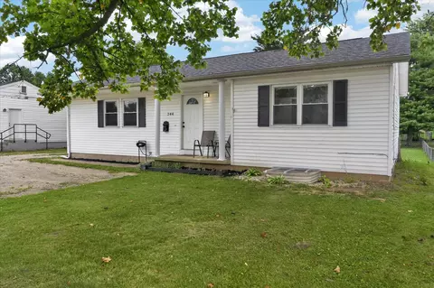 Exterior - 244 Nicholas Dr, Circleville, OH 43113 photo 2 of 10