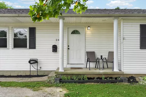 Exterior - 244 Nicholas Dr, Circleville, OH 43113 photo 6 of 10