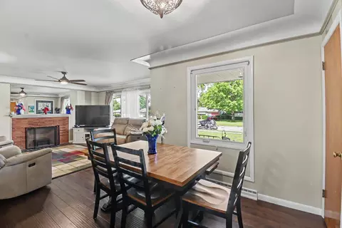 Dining - 449 Uhler Ave, Marion, OH 43302 photo 1 of 2