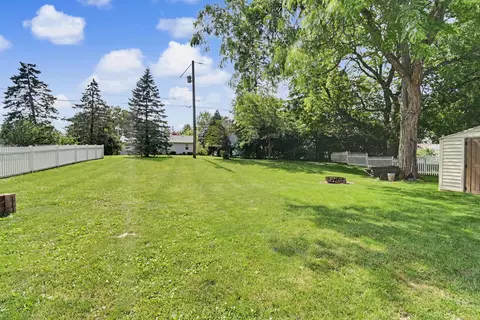 Exterior - 449 Uhler Ave, Marion, OH 43302 photo 3 of 6