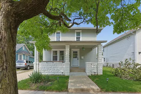 23 Pound St, Newark, OH 43055