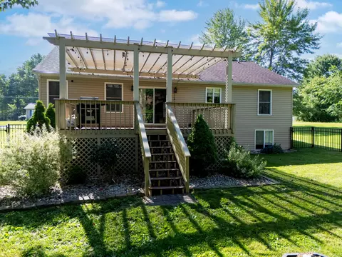 39 S Highland Ct, Howard, OH 43028