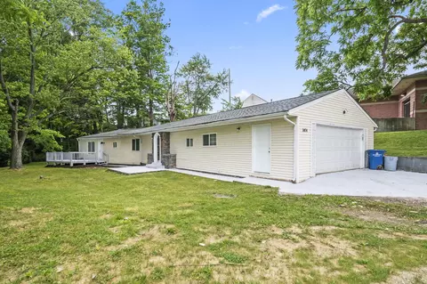 1404 Waggoner Rd, Reynoldsburg, OH 43068
