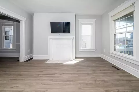 Living - 418 E 17th Ave, Columbus, OH 43201 photo 6 of 6