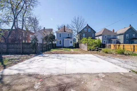 Exterior - 418 E 17th Ave, Columbus, OH 43201 photo 8 of 10