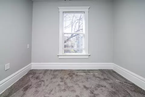 Bedroom - 418 E 17th Ave, Columbus, OH 43201 photo 6 of 7