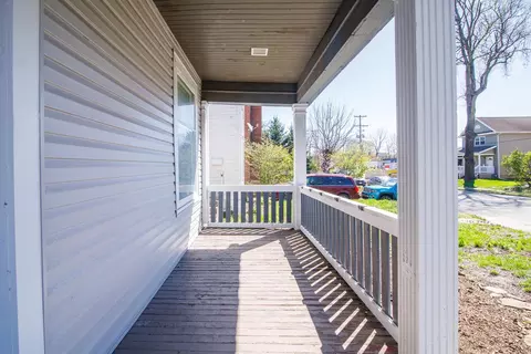 Exterior - 418 E 17th Ave, Columbus, OH 43201 photo 3 of 10