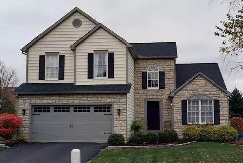 9399 Auburn Ave, Powell, OH 43065