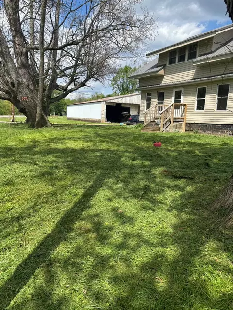 47 Main St, Amesville, OH 45711