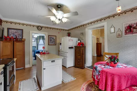 Kitchen - 124 N Scioto St, Circleville, OH 43113 photo 4 of 6