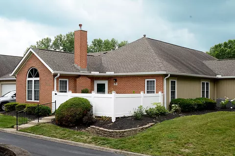 57 Green Ln, Pickerington, OH 43147
