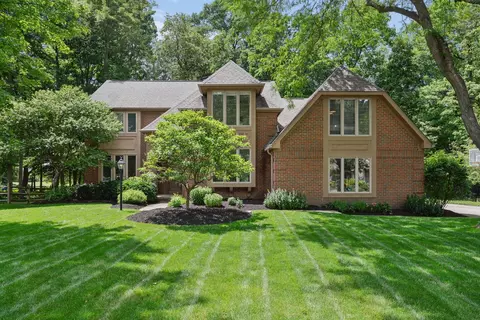 4821 Canterwood Ct, Hilliard, OH 43026