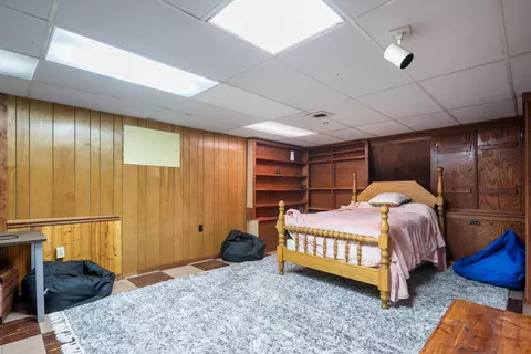 Bedroom - 526 Northridge Rd, Circleville, OH 43113 photo 8 of 9