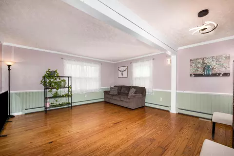 Living - 526 Northridge Rd, Circleville, OH 43113 photo 1 of 4