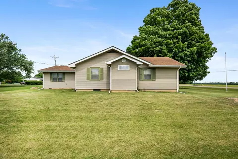 Exterior - 526 Northridge Rd, Circleville, OH 43113 photo 17 of 23