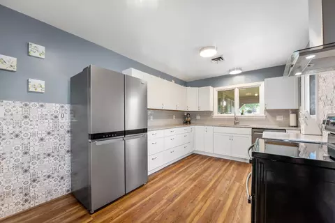 Kitchen - 526 Northridge Rd, Circleville, OH 43113 photo 3 of 4