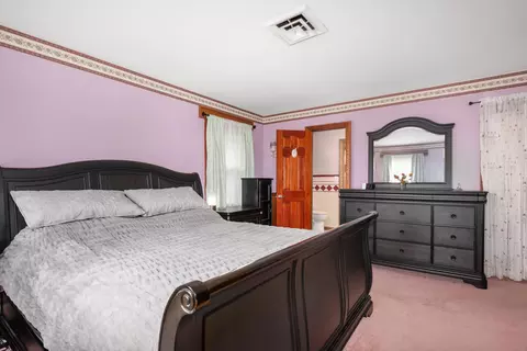 Bedroom - 526 Northridge Rd, Circleville, OH 43113 photo 2 of 9