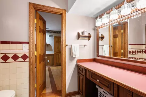 Bath - 526 Northridge Rd, Circleville, OH 43113 photo 1 of 6