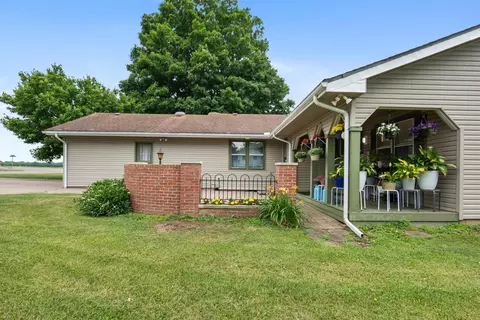 Exterior - 526 Northridge Rd, Circleville, OH 43113 photo 7 of 23