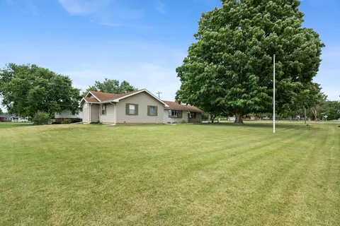 Exterior - 526 Northridge Rd, Circleville, OH 43113 photo 20 of 23