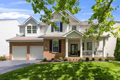 5820 Triplett Sq, New Albany, OH 43054