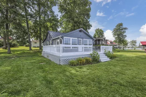 13384 Orchard Is NE, Millersport, OH 43046