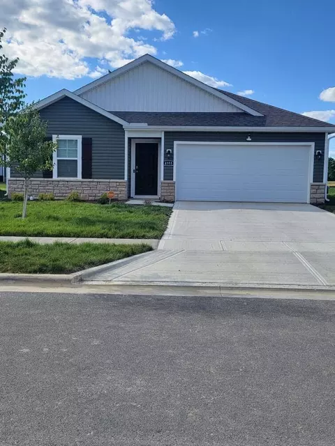 4333 Water Aven Dr, Canal Winchester, OH 43110