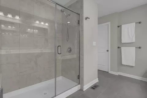 Bath - 5609 Meadowhaven Dr, Powell, OH 43065 photo 5 of 5