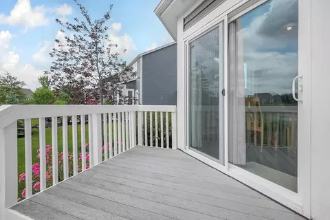 Exterior - 5609 Meadowhaven Dr, Powell, OH 43065 photo 5 of 6