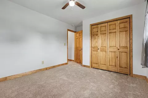 Bedroom - 178 Cliffview Dr, Mount Sterling, OH 43143 photo 2 of 5