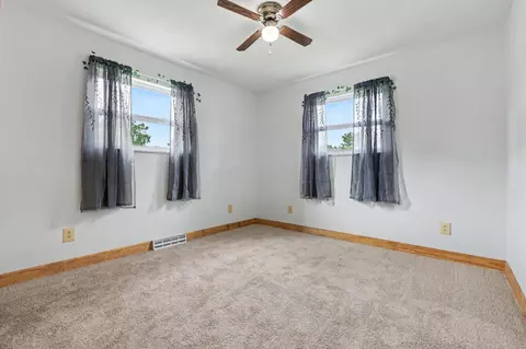 Bedroom - 178 Cliffview Dr, Mount Sterling, OH 43143 photo 1 of 5