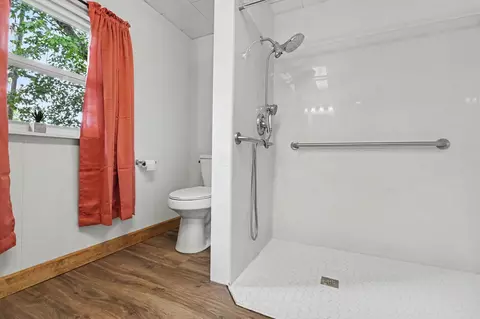 Bath - 178 Cliffview Dr, Mount Sterling, OH 43143 photo 1 of 4