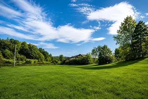 12175 Old Riley Rd, Frazeysburg, OH 43822