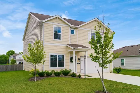 218 Sterndale Dr, Pickerington, OH 43147