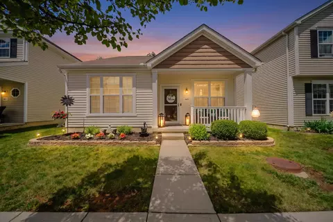 2489 Snowtip Ln, Grove City, OH 43123