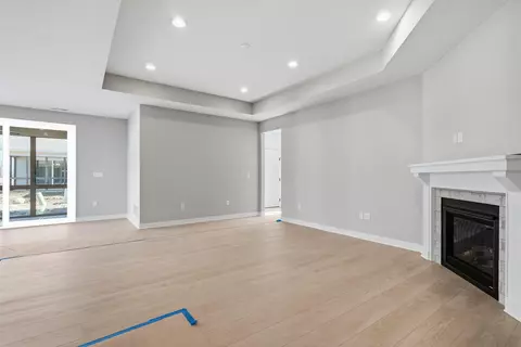 Living - 4541 Corsican E, Hilliard, OH 43026 photo 2 of 3