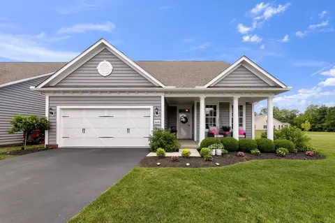 6045 Peck Ln, New Albany, OH 43054