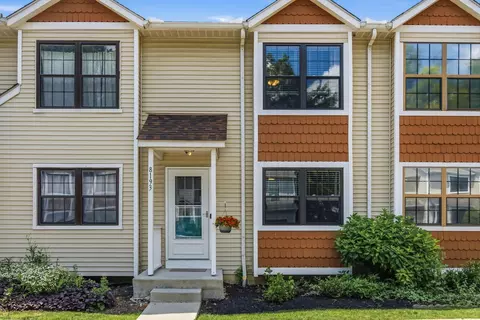 8193 Newark Ave, Westerville, OH 43081