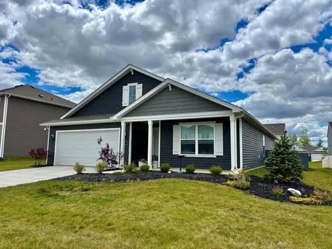 11 Cider Mill Dr, Ashville, OH 43103