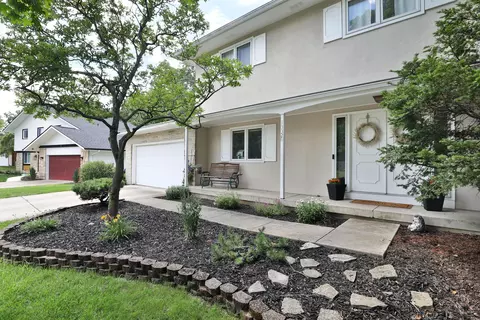 1332 Brookridge Dr, Columbus, OH 43235
