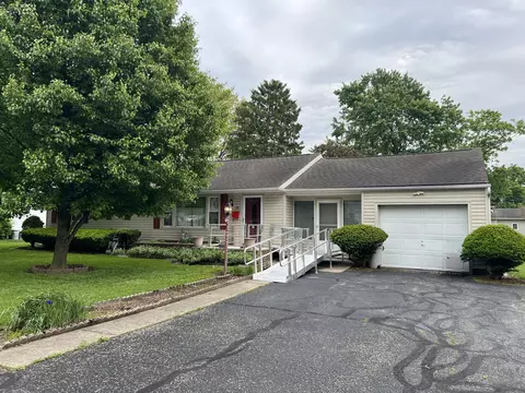 28 S 28th St, Newark, OH 43055