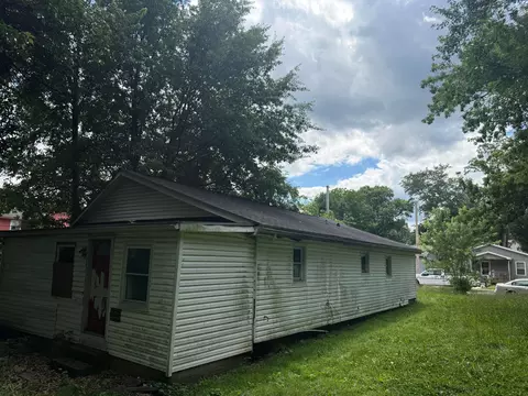 326 Mead St, Zanesville, OH 43701